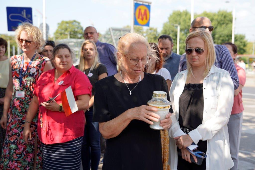 Złożenie wieńca ku czci powstańców Waszawskich