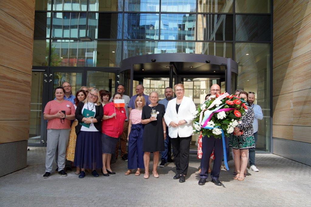 Złożenie wieńca ku czci powstańców Waszawskich