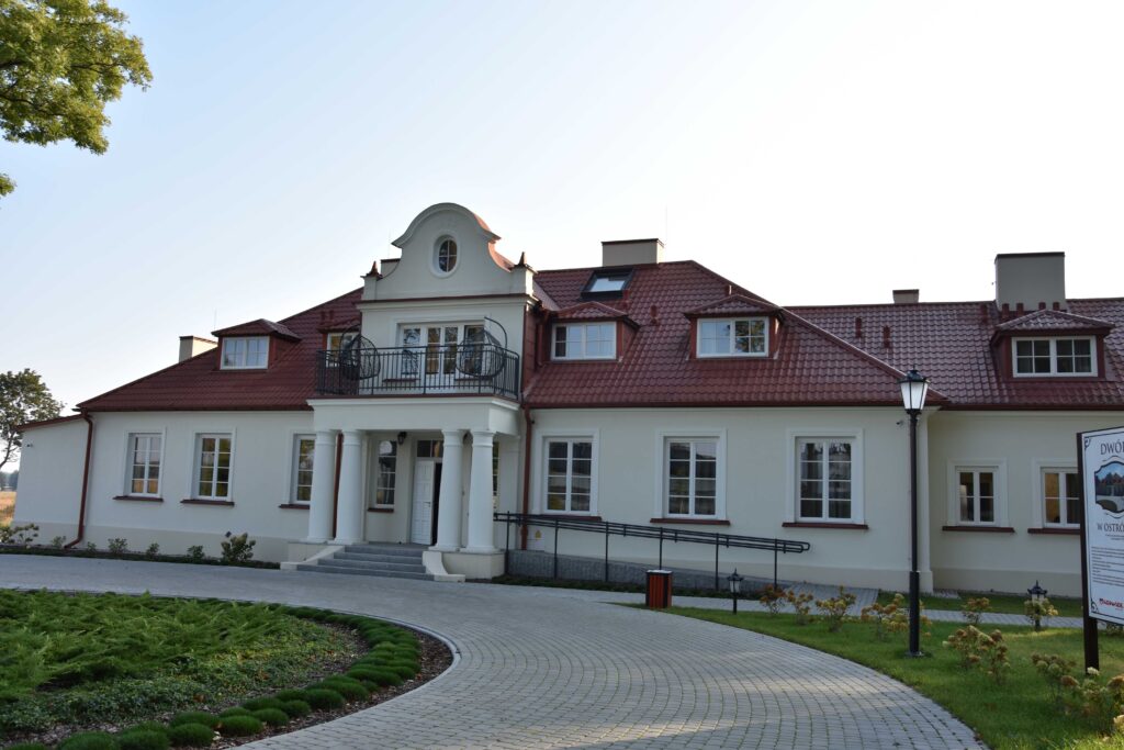 Dwór W Ostrówku Miejsce Konfrencji Regionalnej