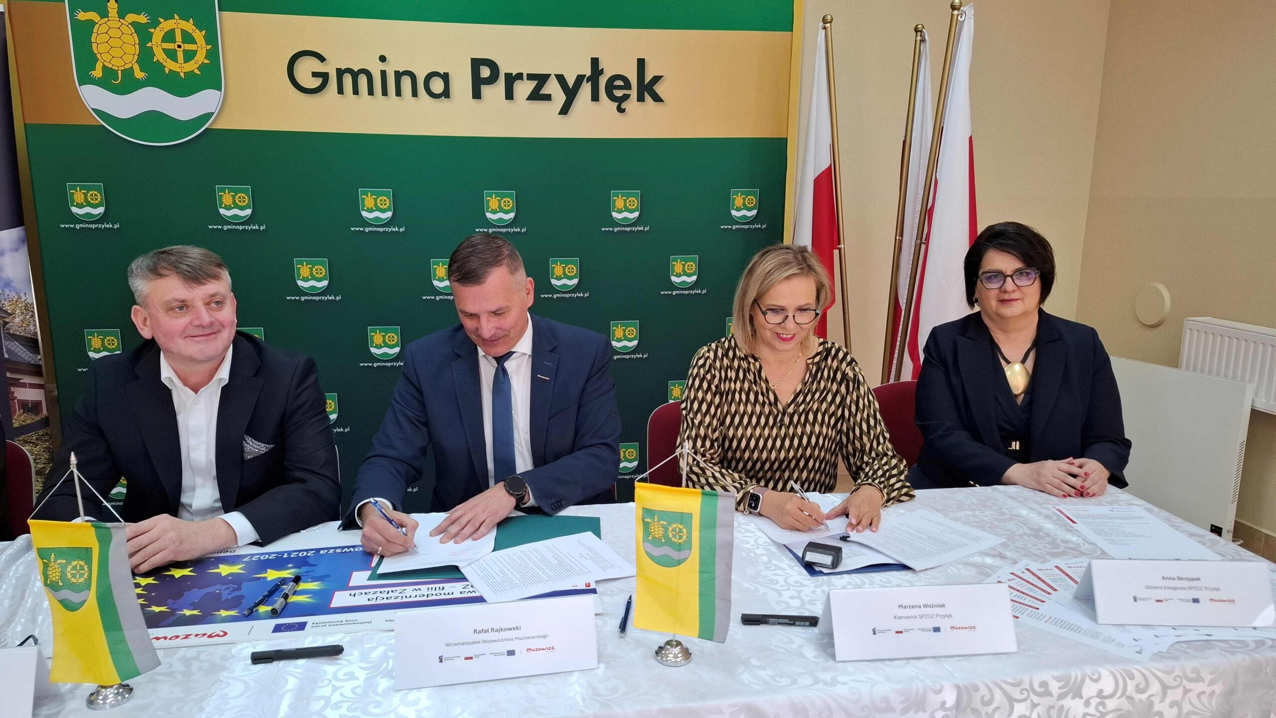 Podpisanie umowy FEM w Gminie Przylek scaled