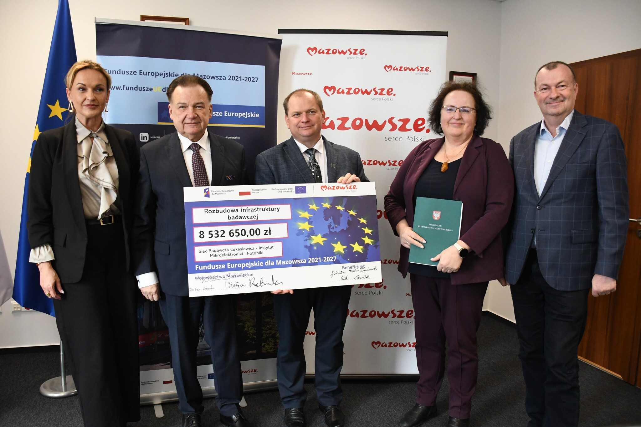 Ponad 85 mln zl dla Lukasiewicza – Instytutu Mikroelektroniki i Fotoniki