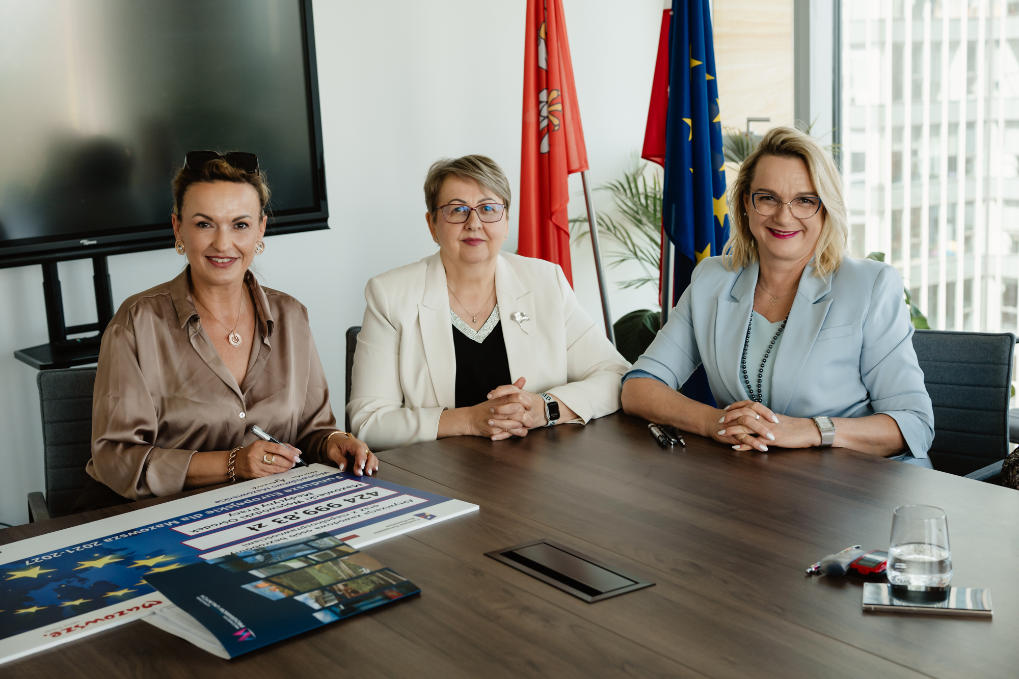 Podpisanie umowy srodki z UE dla Centrum Zdrowia Mazowsza Zachodniego Sp. z o.o
