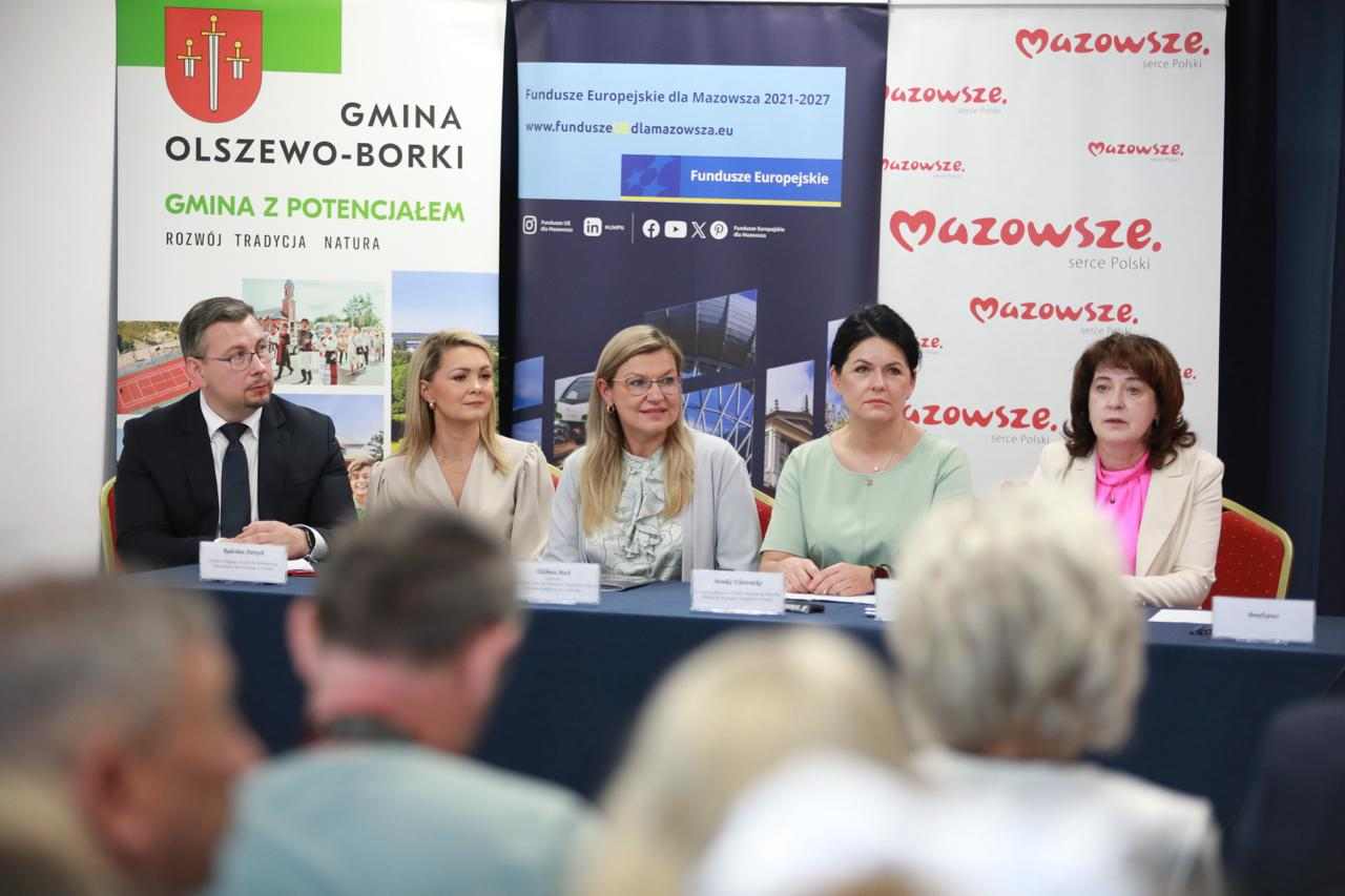 Zastepca Dyrektora MJWPU Pani Monika Tchorznicka na konferencji w Olszewo Borkach