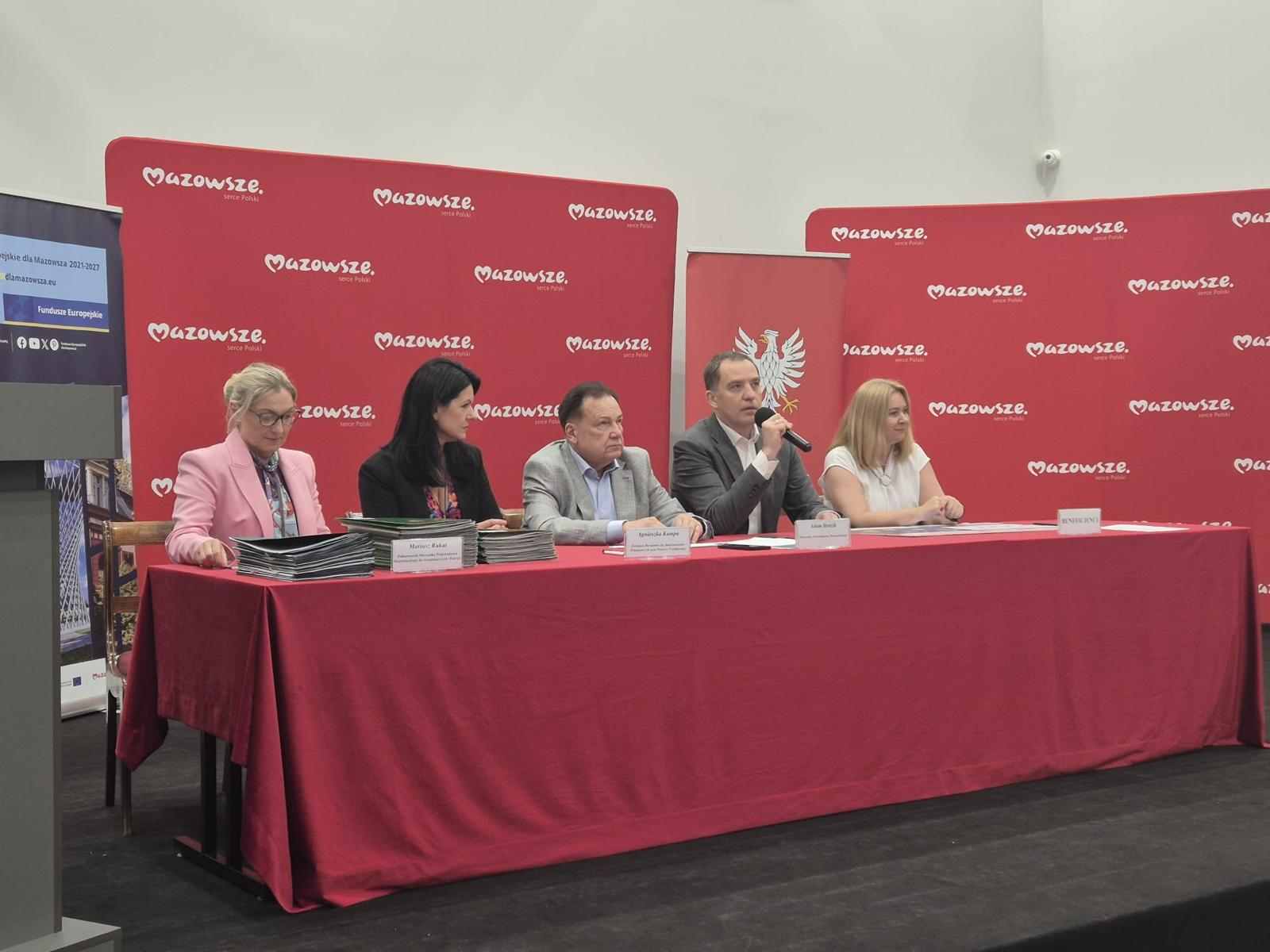 Kolejne umowy FEM w subregionie plockim i zyrardowskim