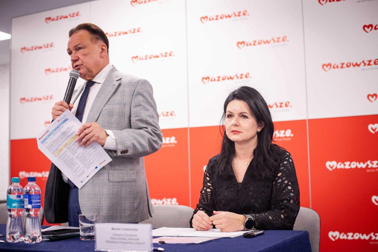 Podpisanie umowy FEM w Ciechanowie 2